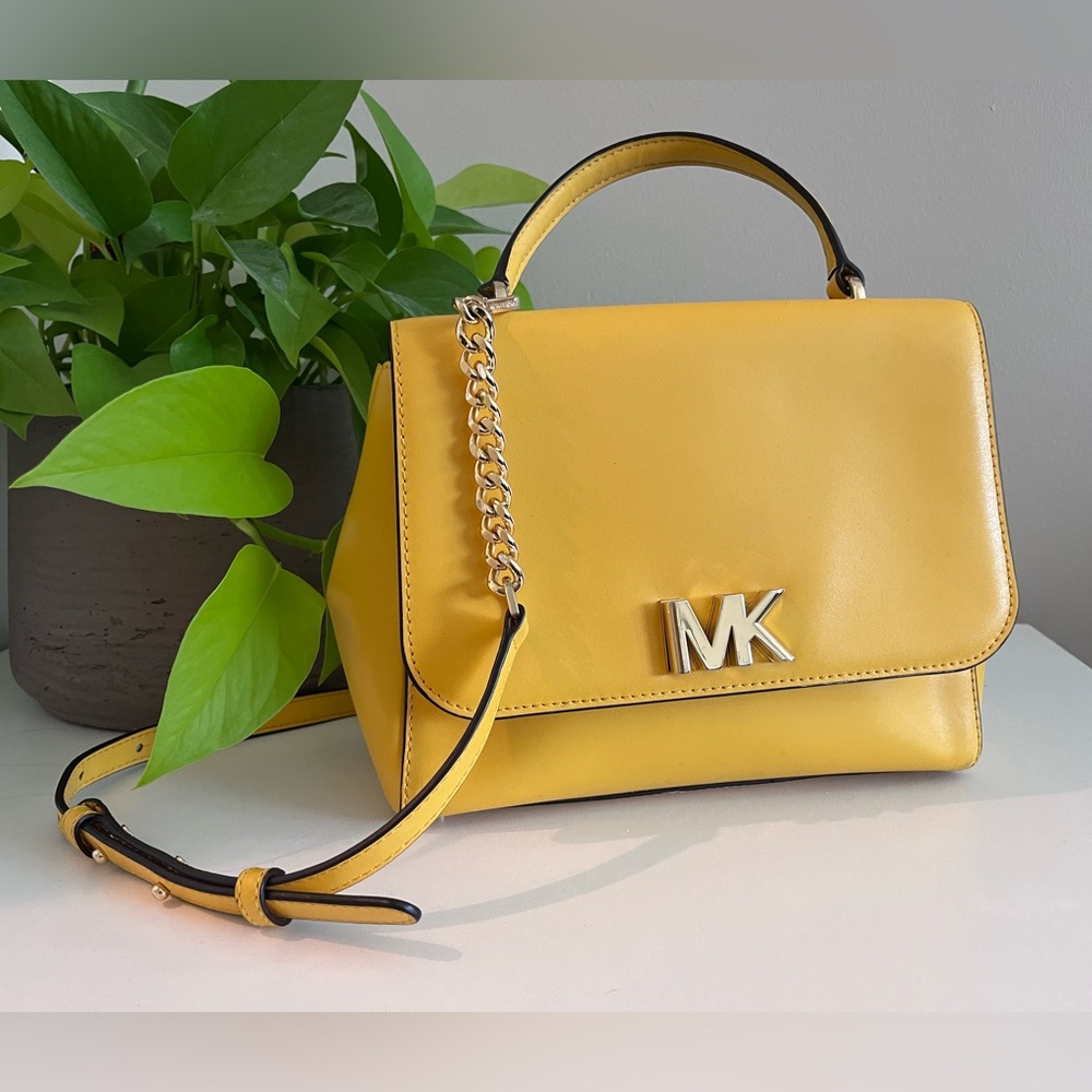 Michael Kors | Medium Crossbody Bag